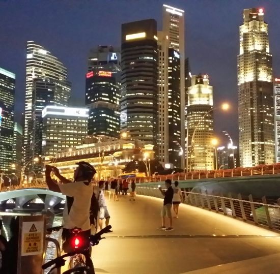 Night Cycling, Singapore